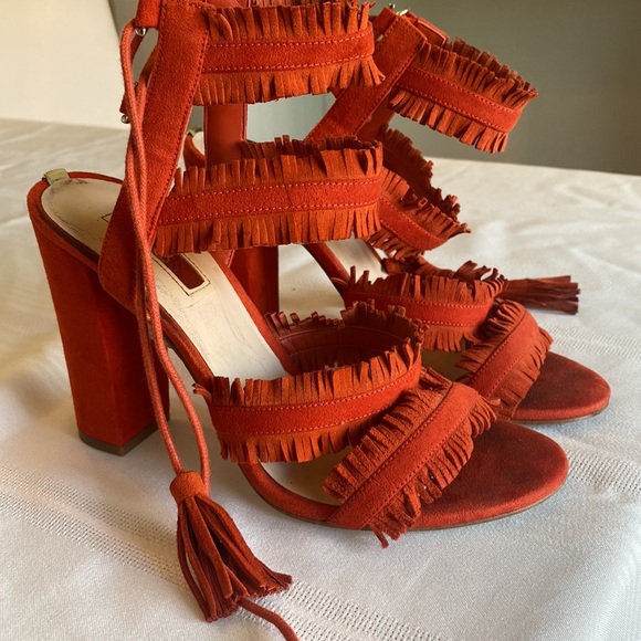 Guess High Heals - Picture 3 of 8